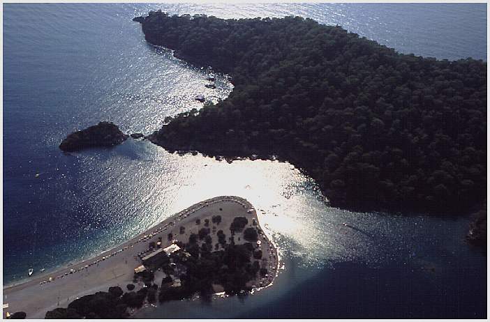 Einfahrt in die blaue Lagune (&Ouml;l&uuml;deniz)
