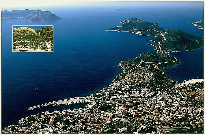 Kas mit Jachthafen und Halbinsel