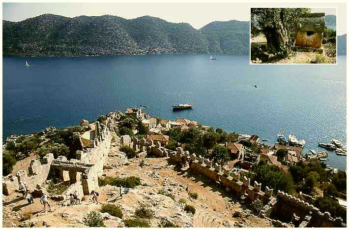 Festungsmauern beim Dorf Sinema